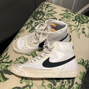 Mens Nike Blazer Mid 77 size 9